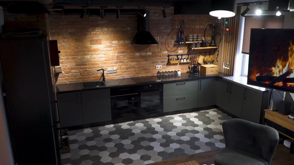 Дизайнерский ремонт 2-к квартиры